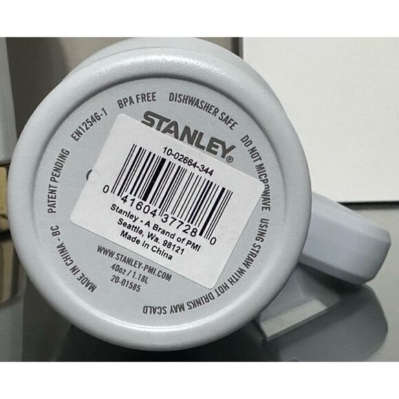 Stanley Adventure Quencher 40oz Tumbler- CLOUD‎ - Picture 4 of 4